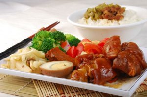 【老广快讯】包工头转行加盟老广记猪脚饭